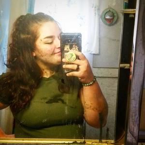 Meet your Posher, Jade